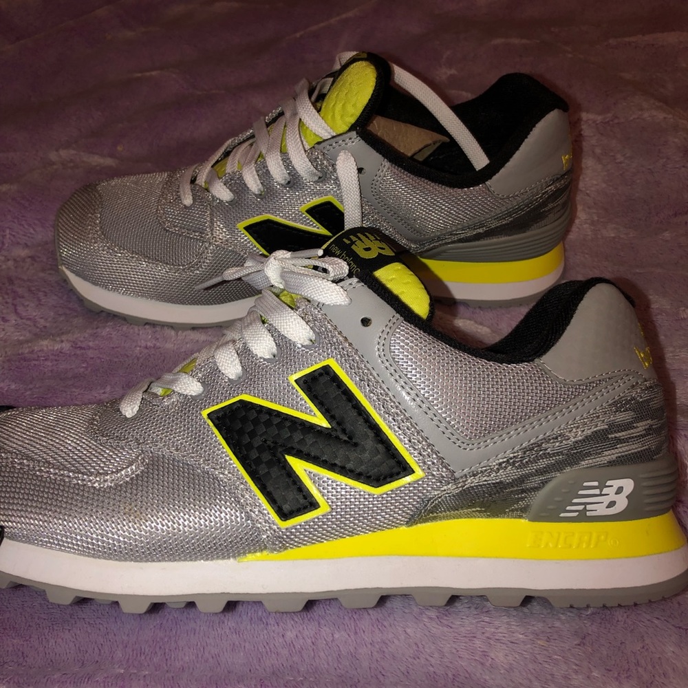 NEW BALANCE ICONIC 574